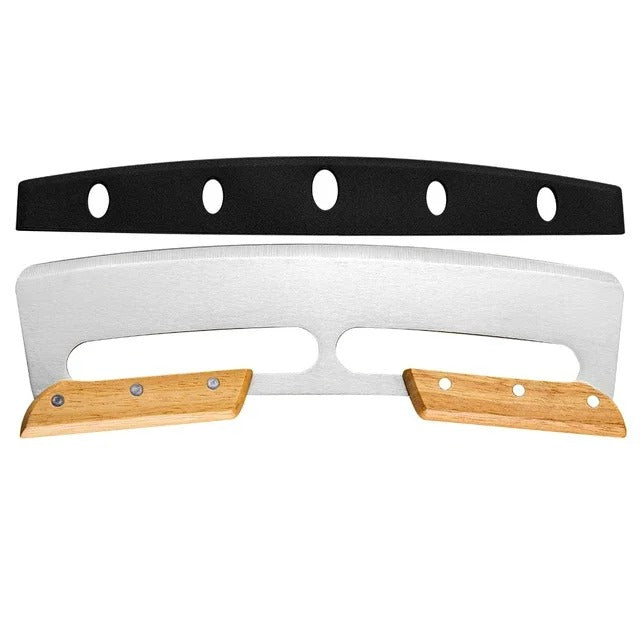 Elegant pizzaskærer med 35 cm buet klinge i rustfrit stål og ergonomisk træhåndtag, perfekt til præcise snit.