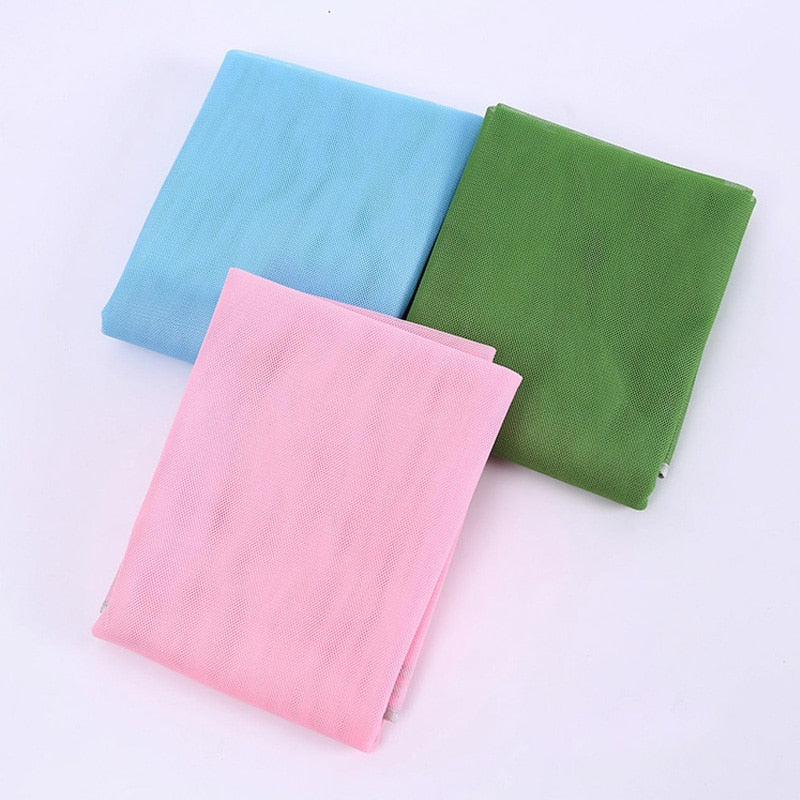 Grønt sandfrit strandhåndklæde XXL, behageligt, lader sand falde igennem, perfekt til strand og udendørs aktiviteter.