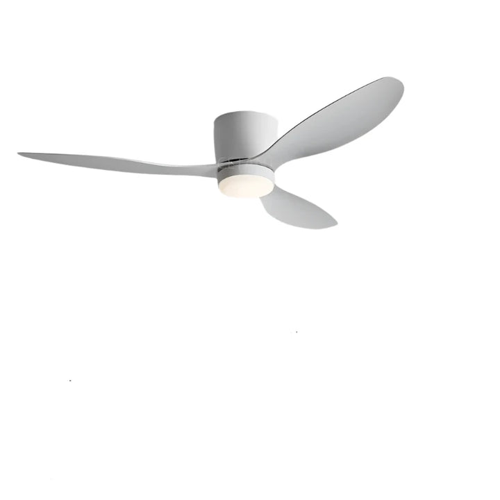 Minimalistisk LED loftventilator med fjernbetjening, stilrent design, energieffektiv belysning, hvid finish.