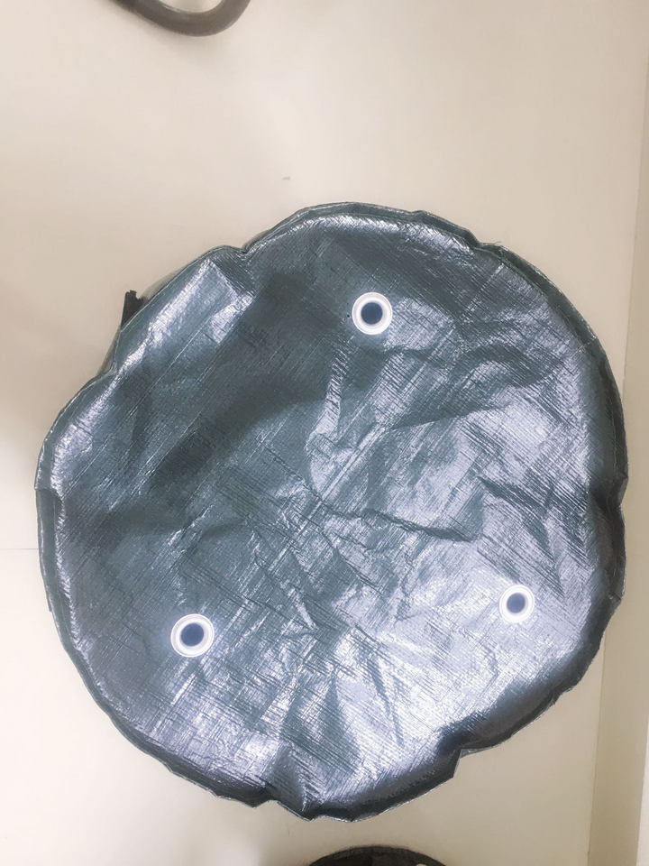 Kartoffeldyrkningspose i grøn med vindue, åndbar og genanvendelig, perfekt til altan eller terrasse.